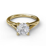 Round Cut Solitaire With Delicate Split Band