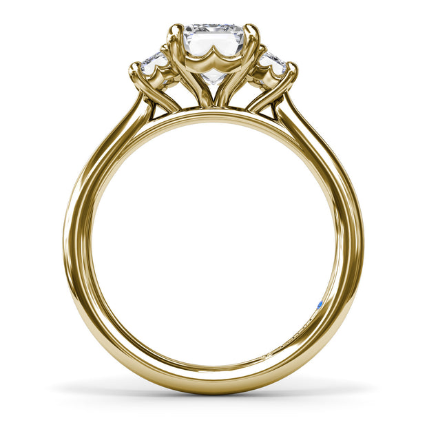 Three Stone Beauty Diamond Engagement Ring