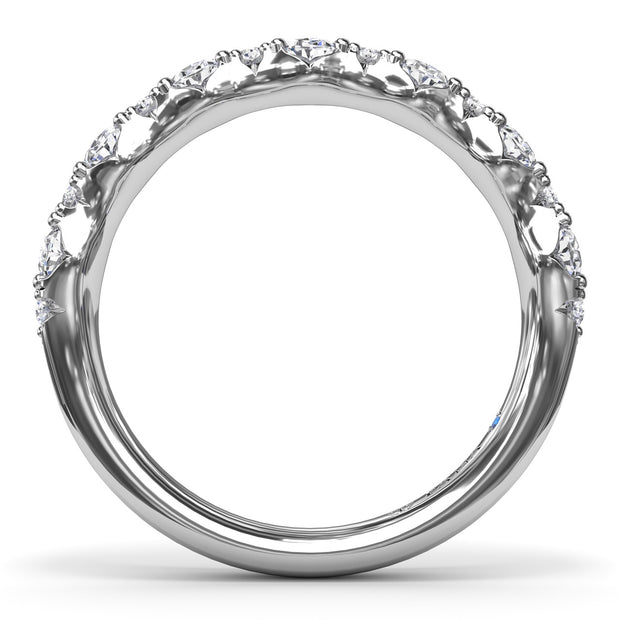 Round Cluster Diamond Ring