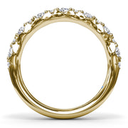Round Cluster Diamond Ring