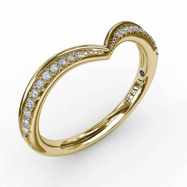 Tapered Shared Prong Chevron Diamond Band