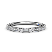 Alternating Round and Emerald Cut Diamond Band