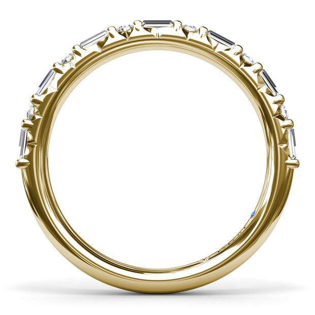 Alternating Round and Emerald Cut Diamond Band
